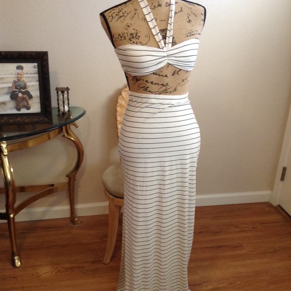 Tobi  2pc Striped Halter & Skirt - Picture 2 of 6